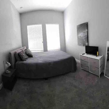 Entire House-Comfy/Close To Downtown/Ybor แทมปา ภายนอก รูปภาพ