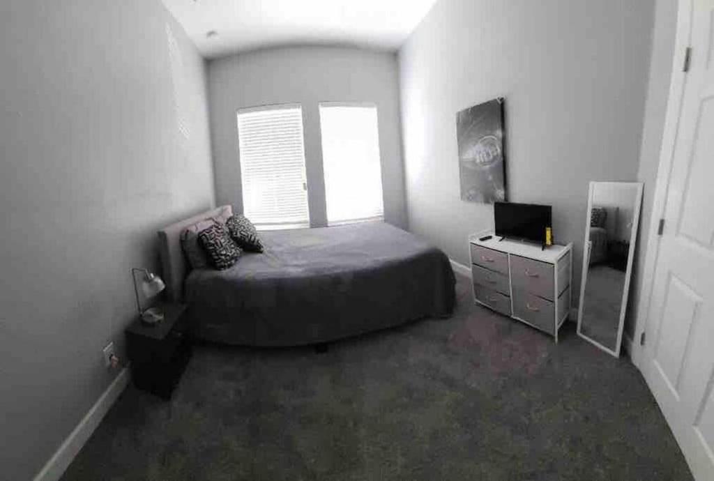 Entire House-Comfy/Close To Downtown/Ybor แทมปา ภายนอก รูปภาพ