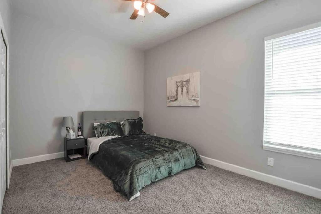 Entire House-Comfy/Close To Downtown/Ybor แทมปา ภายนอก รูปภาพ